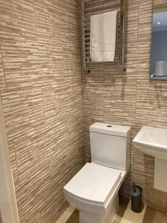 Wicks At 26 Hotel Sandown Kültér fotó
